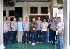 *Momentum-HUT-Bhayangkara-ke-80,-Kapolda-NTT-Anjangsana-ke-Rumah-Sesepuh-Polri-Irjen-Pol.-(Purn.)-Jacky-Uly-Perkuat-Silaturahmi-dan-Jalin-Komunikasi-untuk-Kemajuan-Polda-NTT*