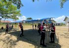 Peduli-Korban-Gempa,-Polres-Manggarai-Timur-Bersama-Warga-Dirikan-Tenda-Darurat-di-SDK-Golo-Mongkok