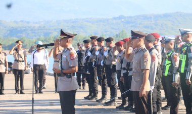 Sambut-Hari-Bhayangkara-ke-80-Tahun-2026,-Polres-Manggarai-Timur-Gelar-Upacara-Tabur-Bunga-sebagai-Wujud-Penghormatan-kepada-Jasa-Para-Pahlawan