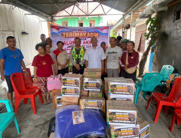 Di Tengah Duka Pascagempa, Polres Manggarai Timur Hadir Salurkan Bantuan Alumni Akpol 2010/B untuk Warga Rana Loba