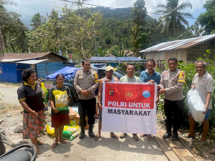 Polri Salurkan Bantuan Sembako kepada Warga Terdampak Gempa Bumi di Kelurahan Tanah Rata
